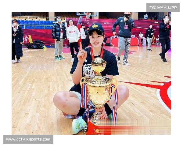 火花与太阳比赛，李月汝替补出场高效得分